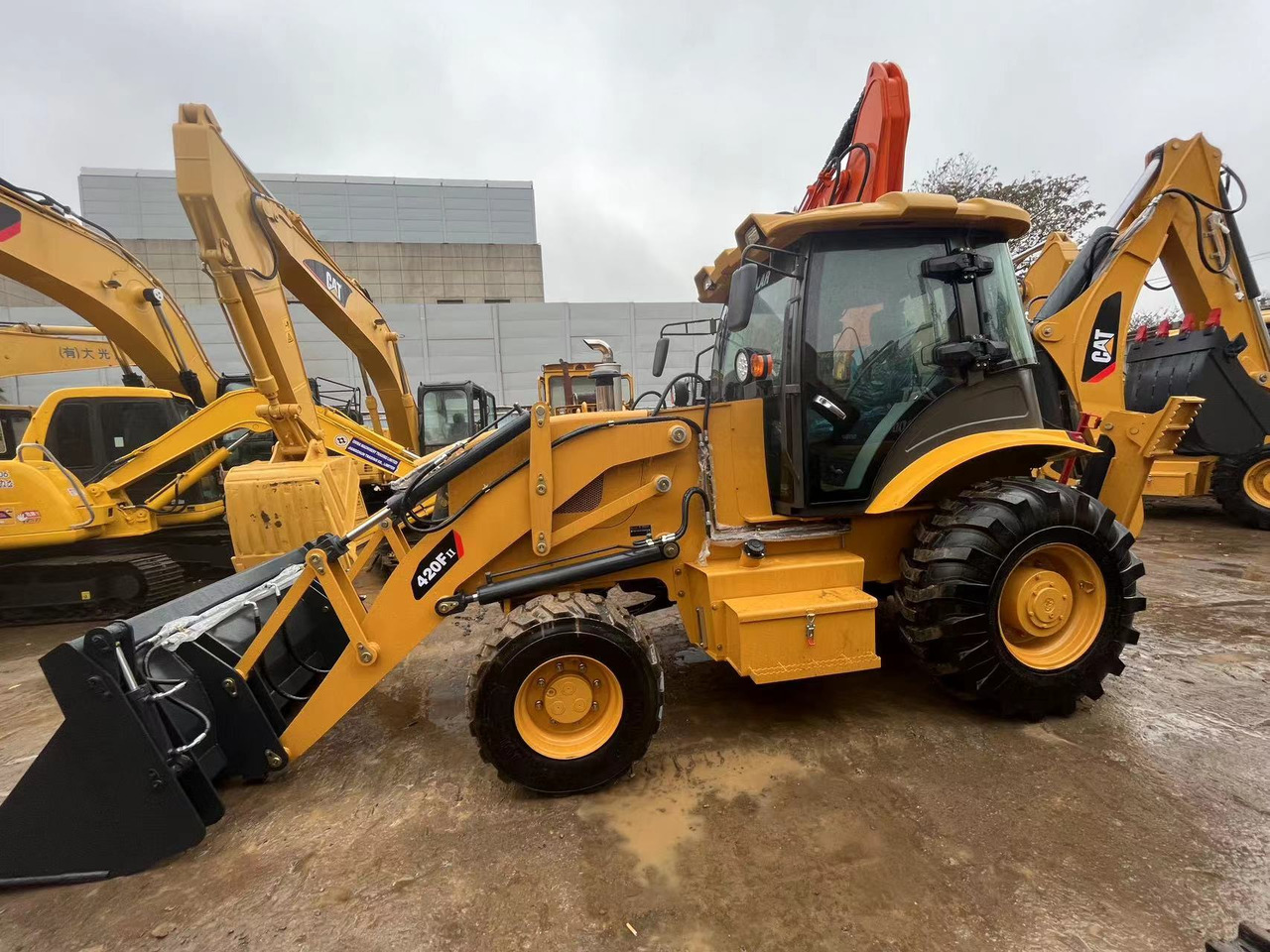 Caterpillar New Backhoe Loader 420F CAT Backhoe JCB 3CX 4CX on Sale - Retroescavadeira: foto 2 Caterpillar New Backhoe Loader 420F CAT Backhoe JCB 3CX 4CX on Sale - Retroescavadeira: foto 2