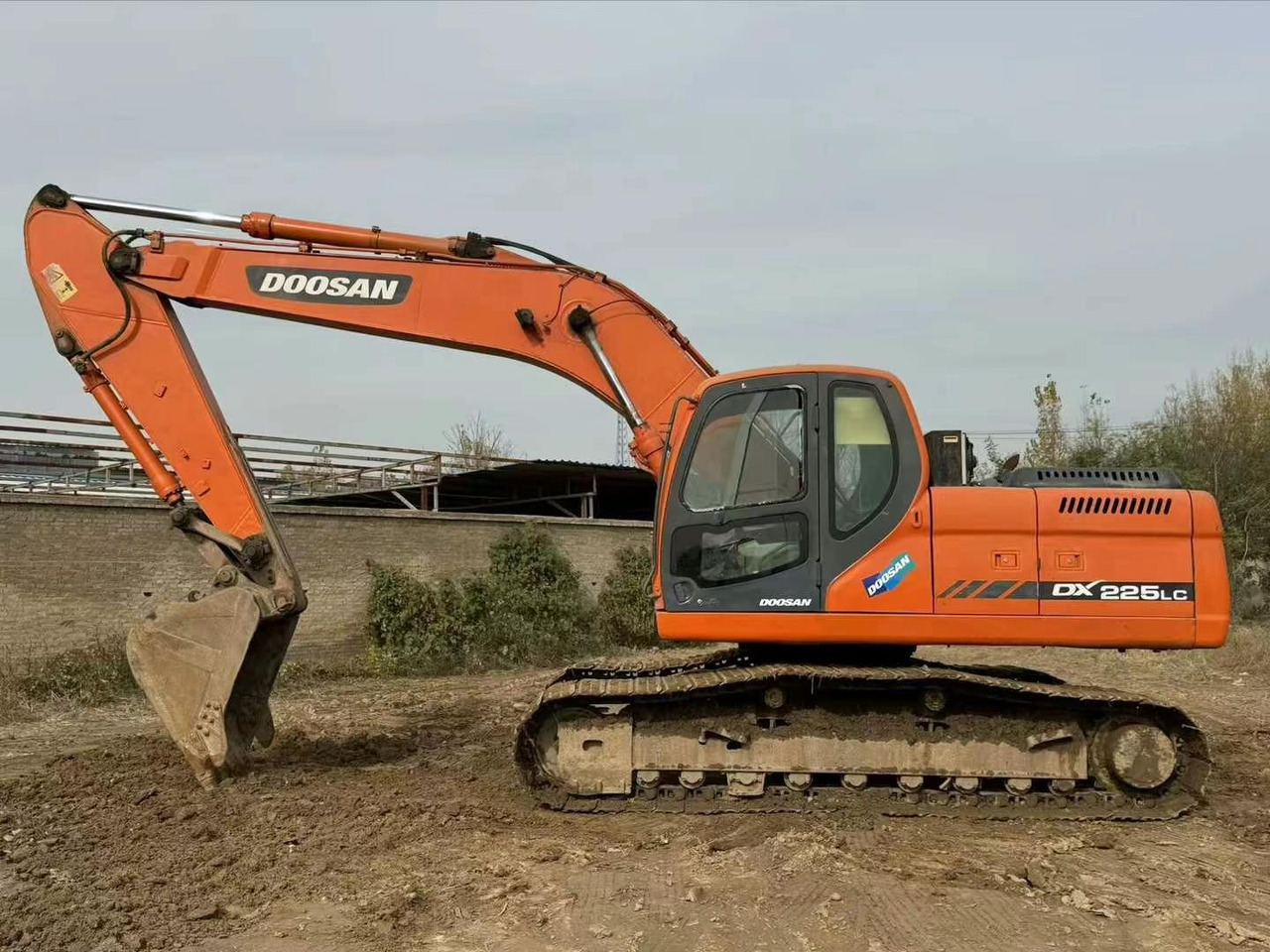Locação de Doosan Used Excavator 225 DX225 DX300 DH150W DX300 DX420 DX520 Second hand Crawler Excavators in Excellent Work Condition Doosan Used Excavator 225 DX225 DX300 DH150W DX300 DX420 DX520 Second hand Crawler Excavators in Excellent Work Condition: foto 6