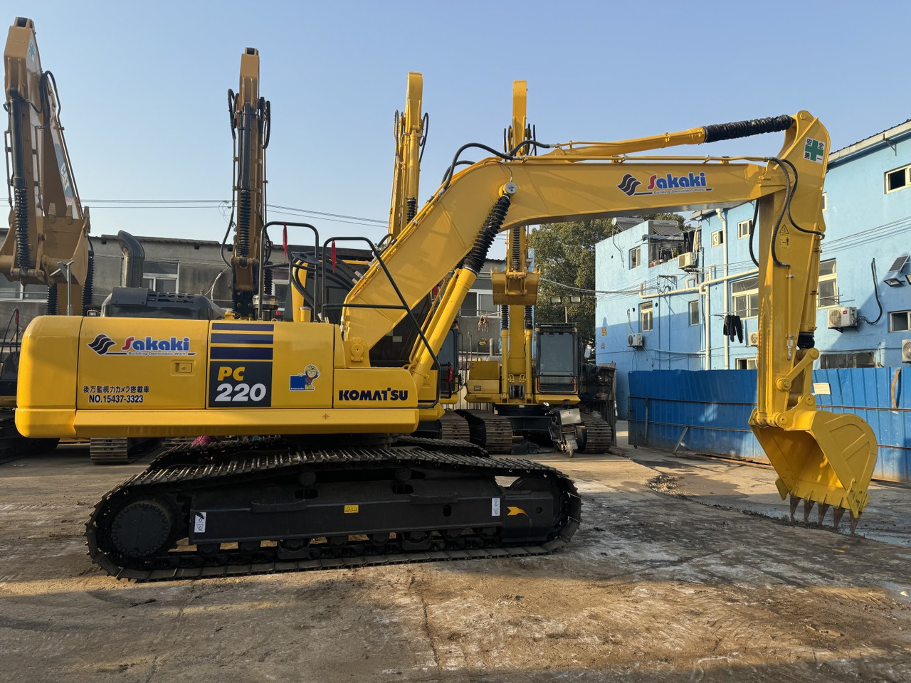 Komatsu PC220 PC210 PC200 Used Excavator Hydraulic Crawler in Good Price - Escavadora de rastos: foto 1 Komatsu PC220 PC210 PC200 Used Excavator Hydraulic Crawler in Good Price - Escavadora de rastos: foto 1
