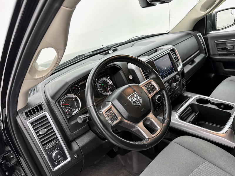 Dodge Ram 1500 5.7 V8 4x4 Crew Cab 5'7 Longhorn Alpine audio Pano Stoel en stuurverwarming Trekhaak - Pick-up, Carrinha cabine dupla: foto 4 Dodge Ram 1500 5.7 V8 4x4 Crew Cab 5'7 Longhorn Alpine audio Pano Stoel en stuurverwarming Trekhaak - Pick-up, Carrinha cabine dupla: foto 4