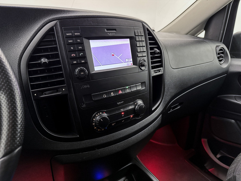 Mercedes-Benz Vito 114 CDI Lang Inrichting Navigatie Achteruitrijcamera Cruise Control Stoelverwarming Automaat L2 - Furgão compacto: foto 5 Mercedes-Benz Vito 114 CDI Lang Inrichting Navigatie Achteruitrijcamera Cruise Control Stoelverwarming Automaat L2 - Furgão compacto: foto 5