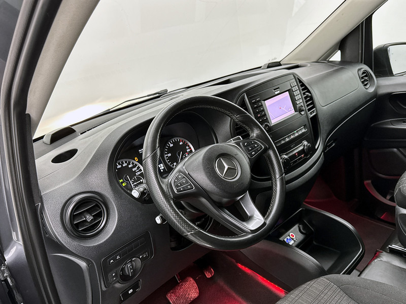 Mercedes-Benz Vito 114 CDI Lang Inrichting Navigatie Achteruitrijcamera Cruise Control Stoelverwarming Automaat L2 - Furgão compacto: foto 4 Mercedes-Benz Vito 114 CDI Lang Inrichting Navigatie Achteruitrijcamera Cruise Control Stoelverwarming Automaat L2 - Furgão compacto: foto 4