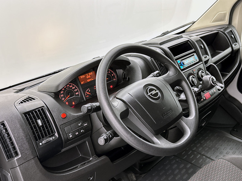 Opel Movano 2.2D 140pk Bakwagen met Laadklep Cruise Control Meubelbak Airco - Carrinha de contentor: foto 5 Opel Movano 2.2D 140pk Bakwagen met Laadklep Cruise Control Meubelbak Airco - Carrinha de contentor: foto 5