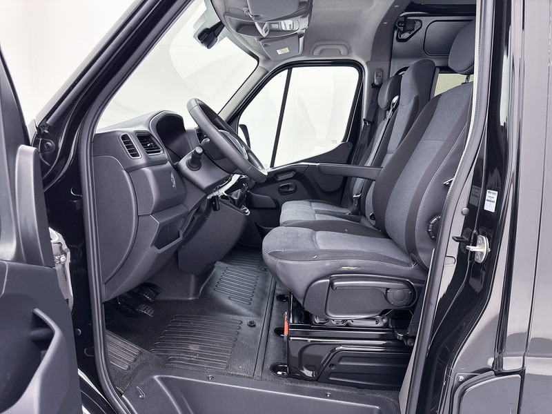 Locação de Renault Master T35 2.3 dCi 165 L3H2 Dubbele Cabine Trekhaak 3500kg Achteruitrijcamera Euro 6 Betimmering DC 165pk Renault Master T35 2.3 dCi 165 L3H2 Dubbele Cabine Trekhaak 3500kg Achteruitrijcamera Euro 6 Betimmering DC 165pk: foto 11