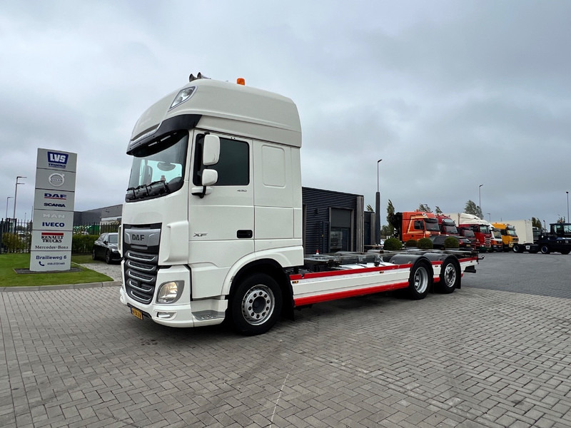 DAF XF 450 SSC 6x2 BDF - Caminhão chassi: foto 1 DAF XF 450 SSC 6x2 BDF - Caminhão chassi: foto 1