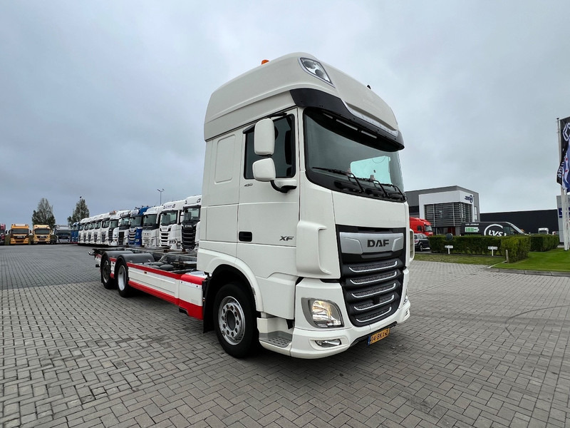 DAF XF 450 SSC 6x2 BDF - Caminhão chassi: foto 3 DAF XF 450 SSC 6x2 BDF - Caminhão chassi: foto 3