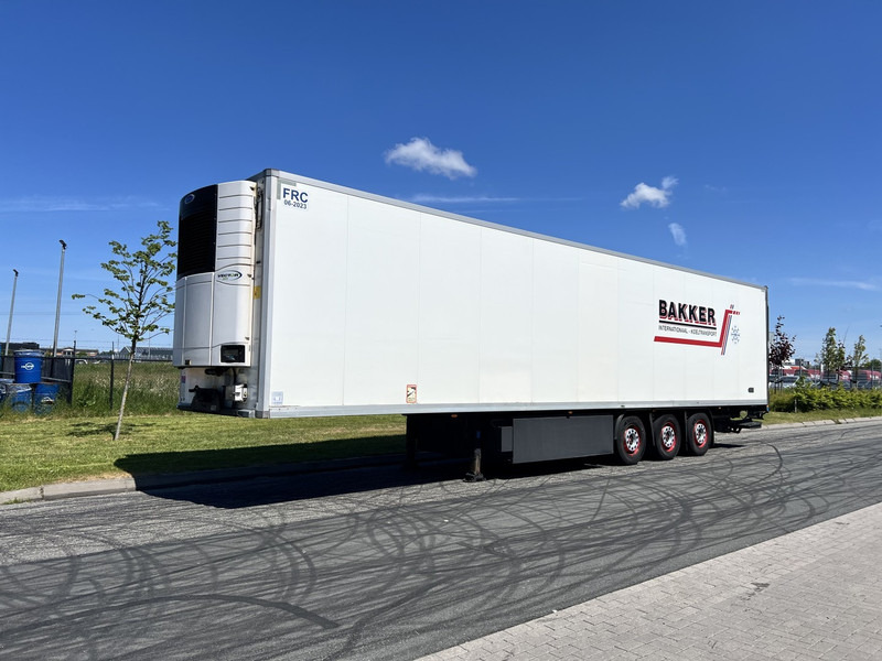 Kögel 3 - assige koeloplegger Carrier vector 1550 - Semireboque frigorífico: foto 1 Kögel 3 - assige koeloplegger Carrier vector 1550 - Semireboque frigorífico: foto 1