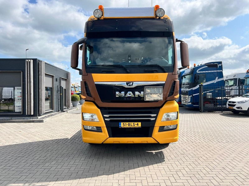 MAN TGX 18.460 4x2 trekker XXL / 2X Tank / ADR - Tractor: foto 2 MAN TGX 18.460 4x2 trekker XXL / 2X Tank / ADR - Tractor: foto 2