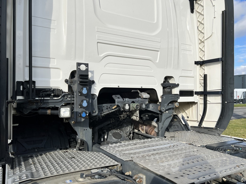 Tractor Scania R540 6x2 NGS 6x2 Trekker Full Spoiler / Retarder, 3.15 /  Leather, LED: foto 9