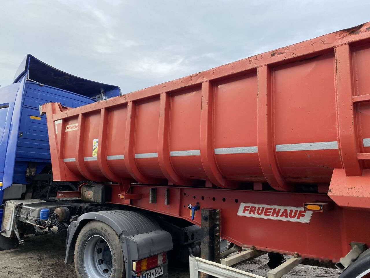 Fruehauf Semiremorca basculabila Aluminiu Agregate PV 6.28 T /// 2 PIECE - Semireboque basculante: foto 5 Fruehauf Semiremorca basculabila Aluminiu Agregate PV 6.28 T /// 2 PIECE - Semireboque basculante: foto 5