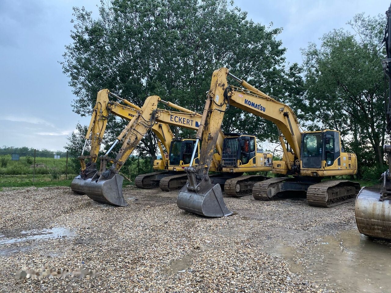 Komatsu PC 210 EXCAVATOR 24 ton FOR RENT - 5 PIECES AVALABILE - Escavadora de rastos: foto 4 Komatsu PC 210 EXCAVATOR 24 ton FOR RENT - 5 PIECES AVALABILE - Escavadora de rastos: foto 4
