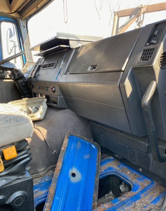 Cabine de Caminhão MAN SILENT , Model 1 / 2 / 3 , Dubla a completa MAN F2000: foto 7 Cabine de Caminhão MAN SILENT , Model 1 / 2 / 3 , Dubla a completa MAN F2000: foto 7