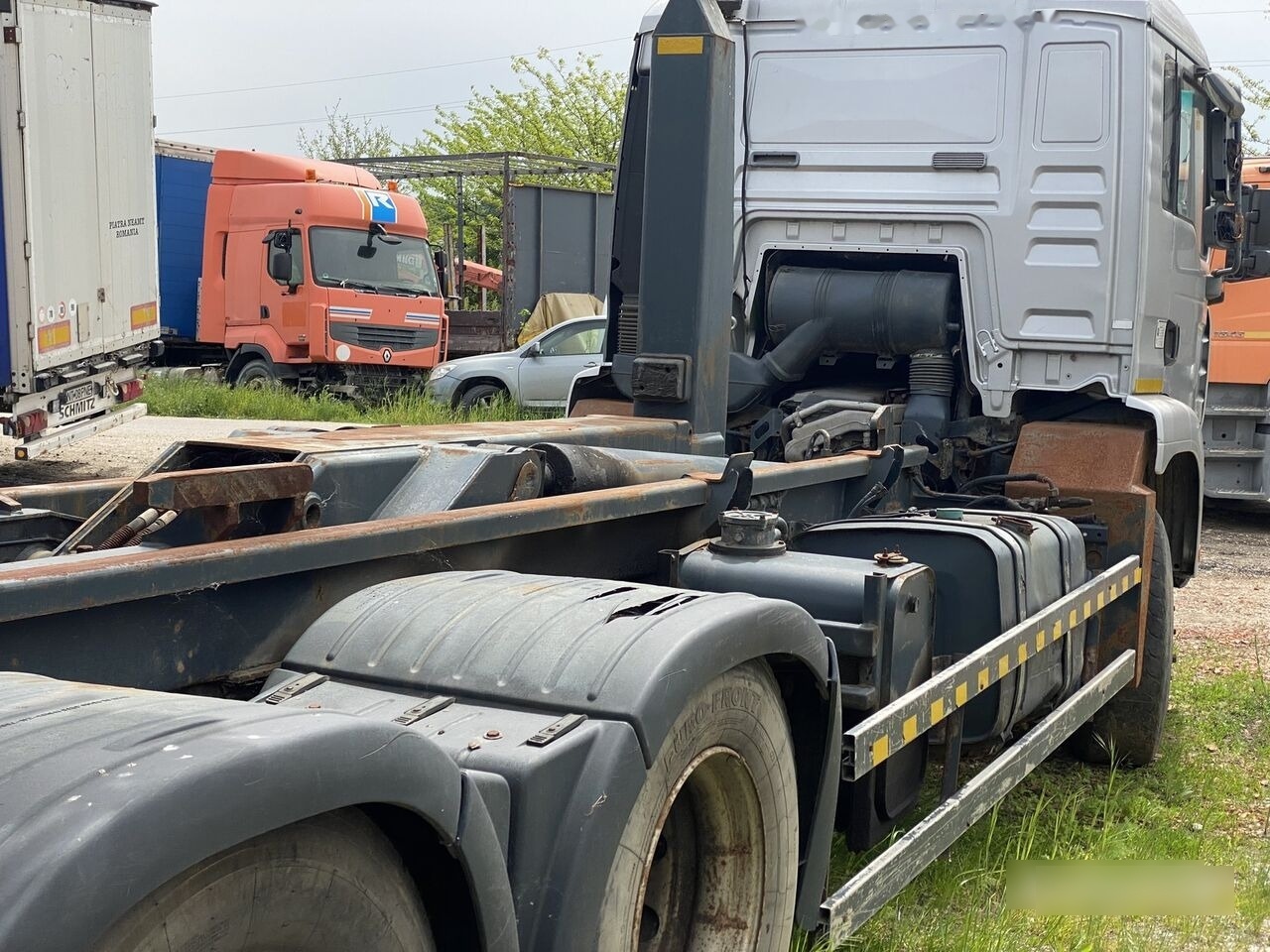 Locação de MAN TGA 6x4 Euro 3 AbrollKipper MAN TGA 6x4 Euro 3 AbrollKipper: foto 6 Locação de MAN TGA 6x4 Euro 3 AbrollKipper MAN TGA 6x4 Euro 3 AbrollKipper: foto 6