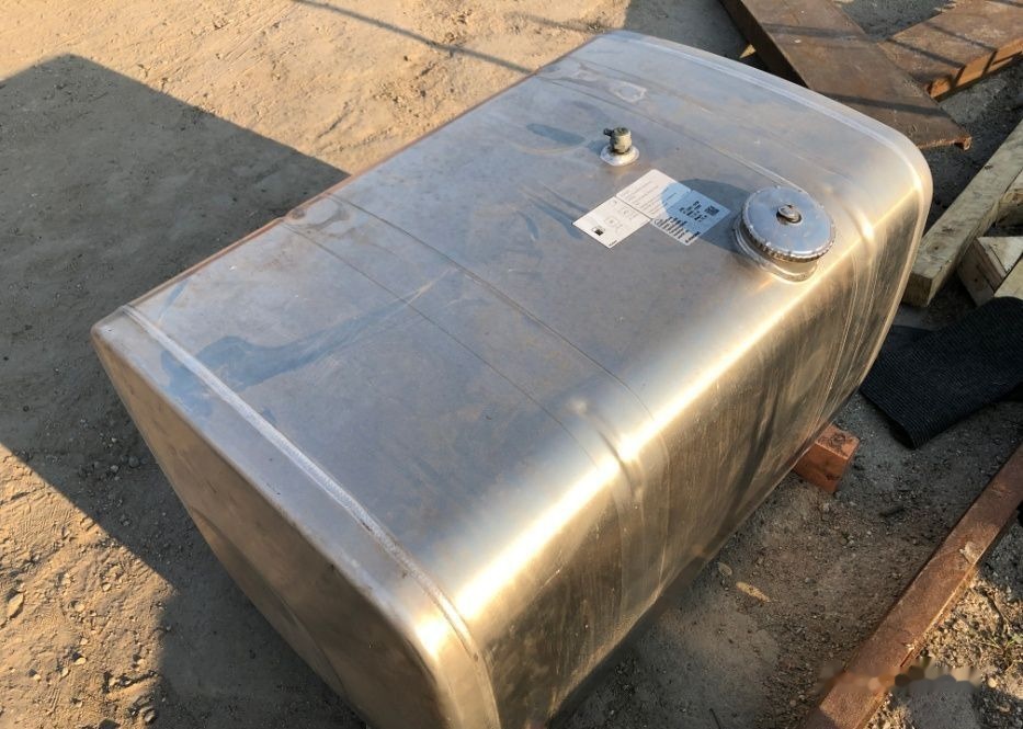 Nou marca MAGNA MAN TGX - Tanque de combustível de Caminhão: foto 3 Nou marca MAGNA MAN TGX - Tanque de combustível de Caminhão: foto 3