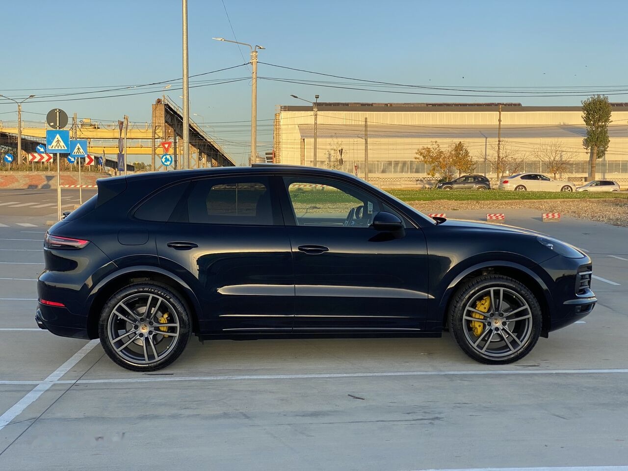 Porsche Cayenne 2018 Facelift Panorama Bose - Automóvel: foto 4 Porsche Cayenne 2018 Facelift Panorama Bose - Automóvel: foto 4