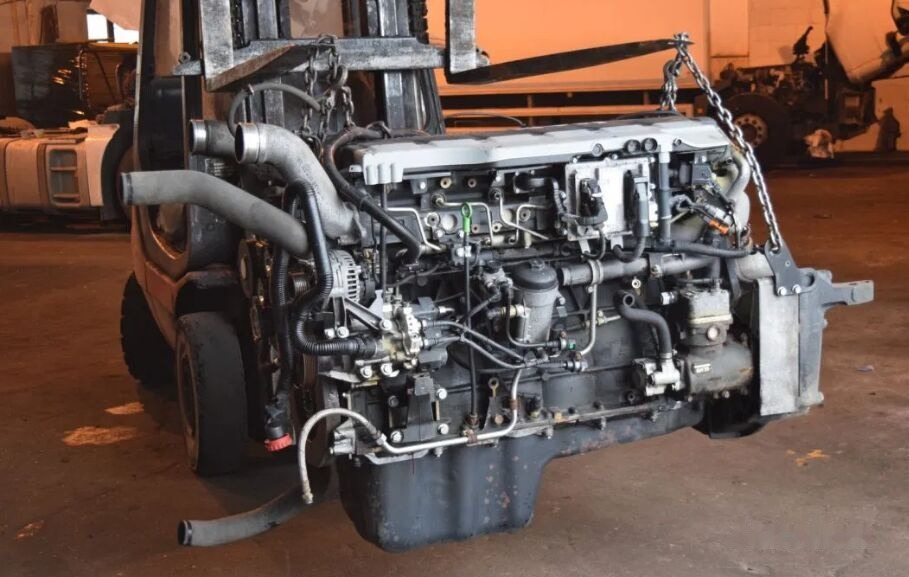 MAN D2066LF23 MAN TGA TGX TGS truck - Motor de Caminhão: foto 1 MAN D2066LF23 MAN TGA TGX TGS truck - Motor de Caminhão: foto 1