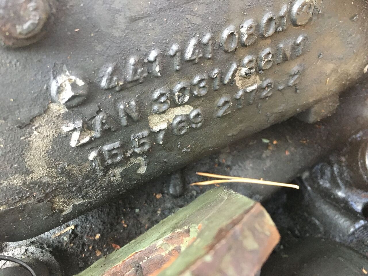 Mercedes-Benz OM441 4411410801 - Motor de Ônibus: foto 1 Mercedes-Benz OM441 4411410801 - Motor de Ônibus: foto 1