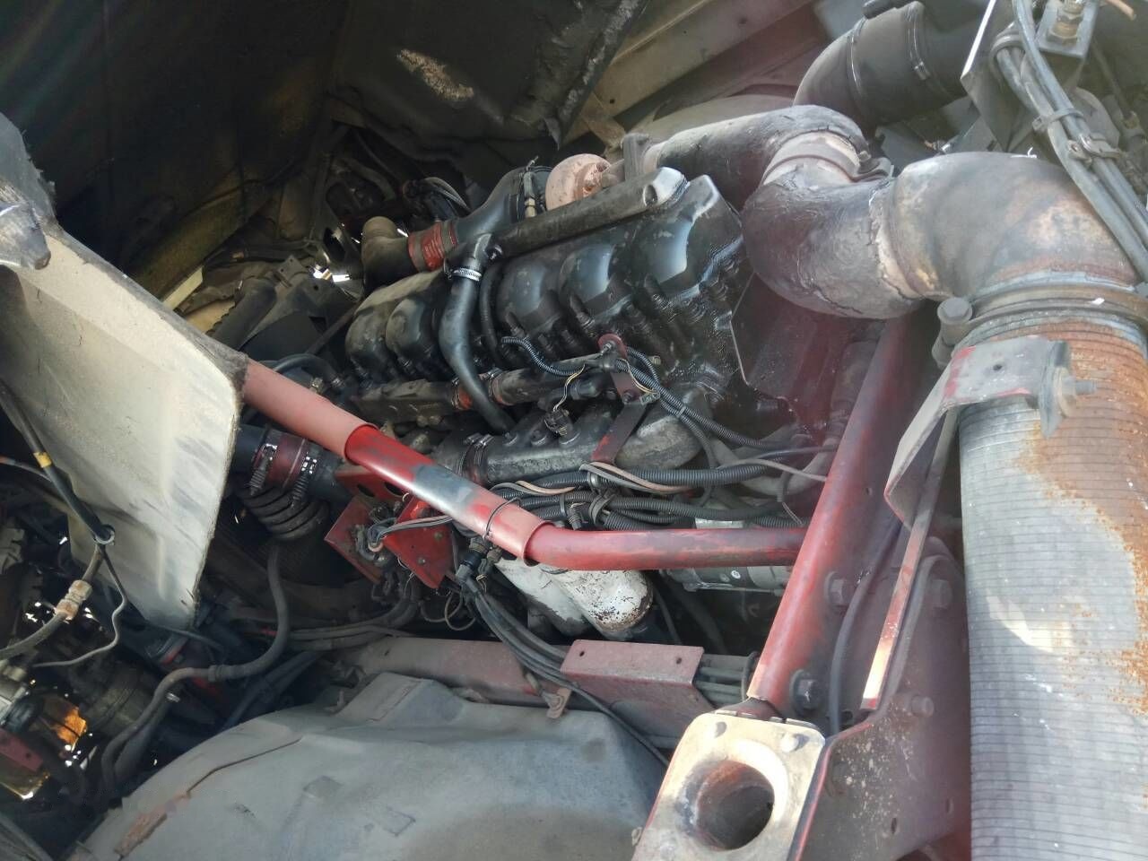 Renault MAGNUM Mack 430 - Motor de Caminhão: foto 2 Renault MAGNUM Mack 430 - Motor de Caminhão: foto 2