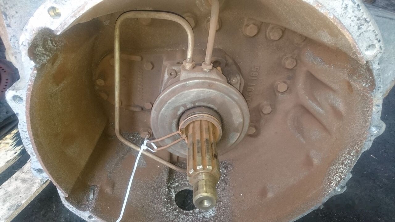 ZF 6S-36   MAN 8.63 8.153 12.163 L2000 - Caixa de câmbio de Caminhão: foto 2 ZF 6S-36   MAN 8.63 8.153 12.163 L2000 - Caixa de câmbio de Caminhão: foto 2