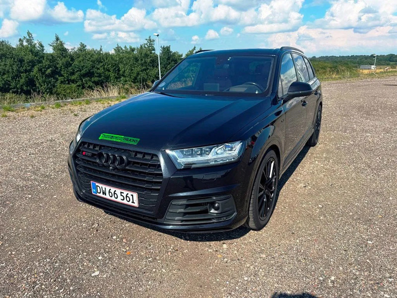 Audi SQ7 Black Edition. panoramo sun roof. . oil heater. head up display. 21" alu weels. night vision. B&O sound system. - SUV: foto 3 Audi SQ7 Black Edition. panoramo sun roof. . oil heater. head up display. 21" alu weels. night vision. B&O sound system. - SUV: foto 3