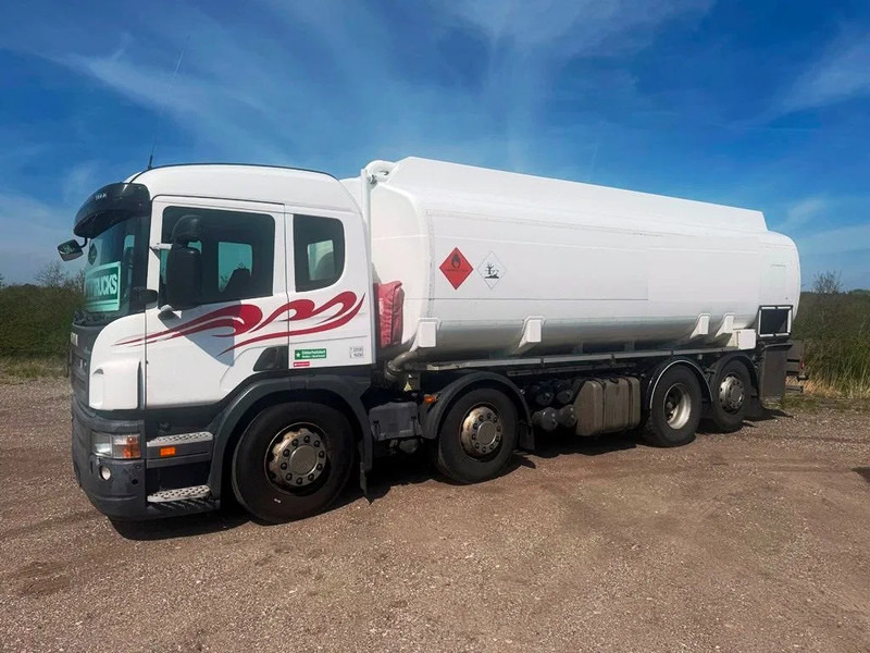 Scania P380 P380 8x2*6 .ADR/FL . 24200 L Tank - Air / Air suspension. - Caminhão tanque: foto 3 Scania P380 P380 8x2*6 .ADR/FL . 24200 L Tank - Air / Air suspension. - Caminhão tanque: foto 3