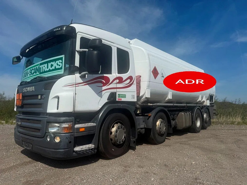 Scania P380 P380 8x2*6 .ADR/FL . 24200 L Tank - Air / Air suspension. - Caminhão tanque: foto 1 Scania P380 P380 8x2*6 .ADR/FL . 24200 L Tank - Air / Air suspension. - Caminhão tanque: foto 1