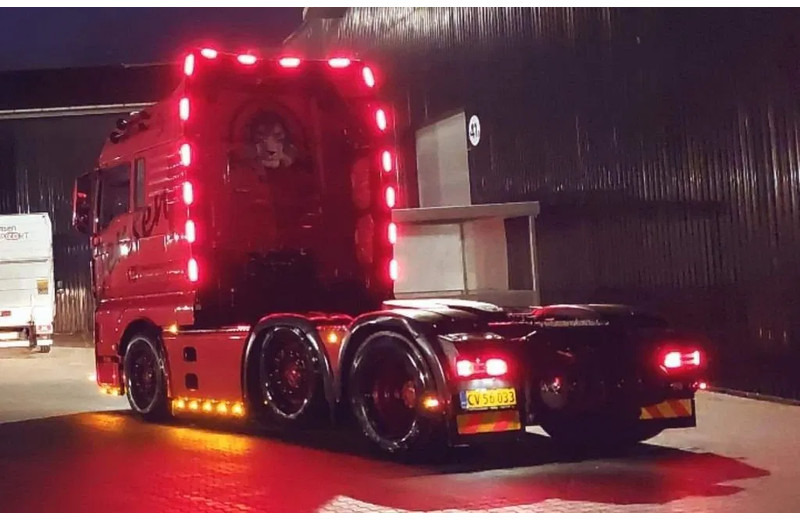 MAN TGX 26.510 2stk . Special interior. pusher 6x2/2. - Tractor: foto 4 MAN TGX 26.510 2stk . Special interior. pusher 6x2/2. - Tractor: foto 4