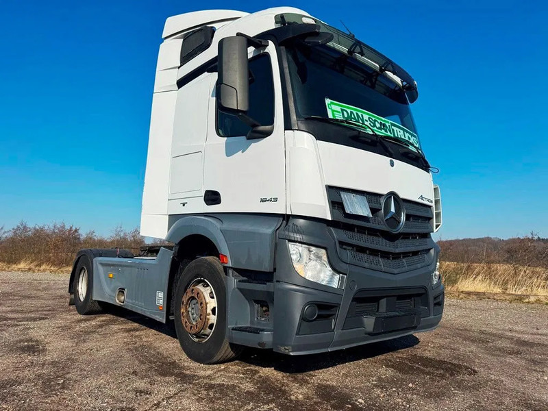 Mercedes-Benz Actros 1843 Euro 6. - Tractor: foto 2 Mercedes-Benz Actros 1843 Euro 6. - Tractor: foto 2