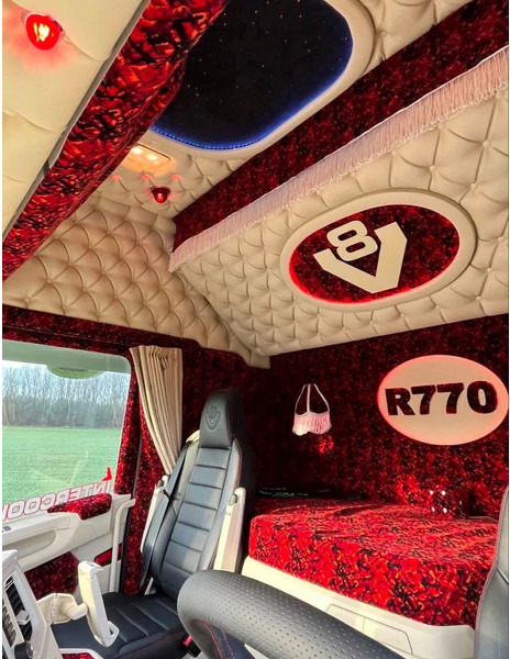 Scania R770 V8 NGS Special Interior. Only 110000 km. Air/ Air suspensiom. Hydr, system. - Tractor: foto 3 Scania R770 V8 NGS Special Interior. Only 110000 km. Air/ Air suspensiom. Hydr, system. - Tractor: foto 3