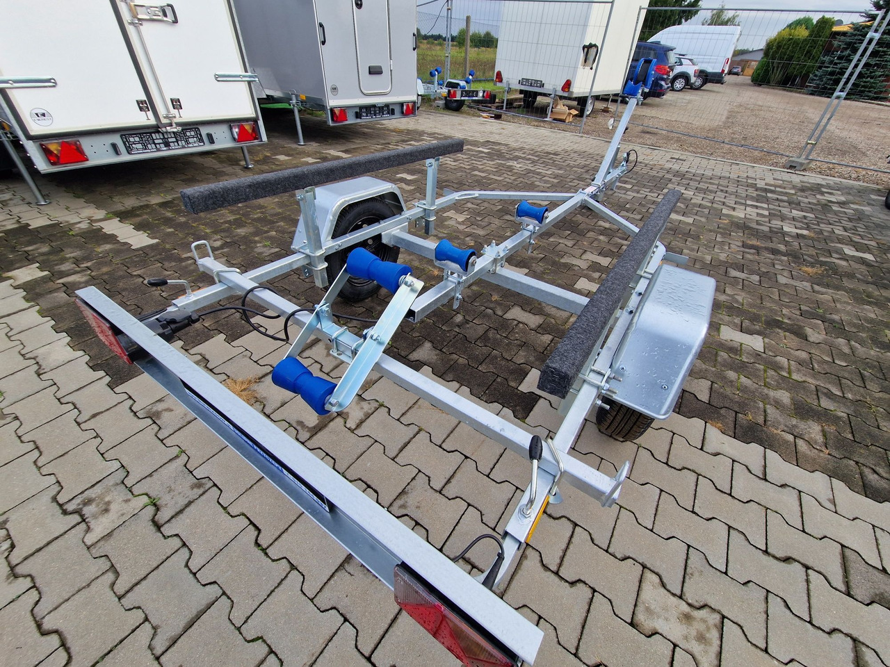 Nowa Przyczepa Podłodziowa ponton łódź 350 - 550cm Niewiadów P400 P415 - Reboque transporte de veículos: foto 4 Nowa Przyczepa Podłodziowa ponton łódź 350 - 550cm Niewiadów P400 P415 - Reboque transporte de veículos: foto 4