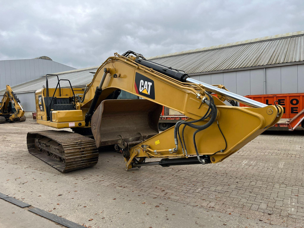 Escavadora de rastos Caterpillar 323 07A: foto 11