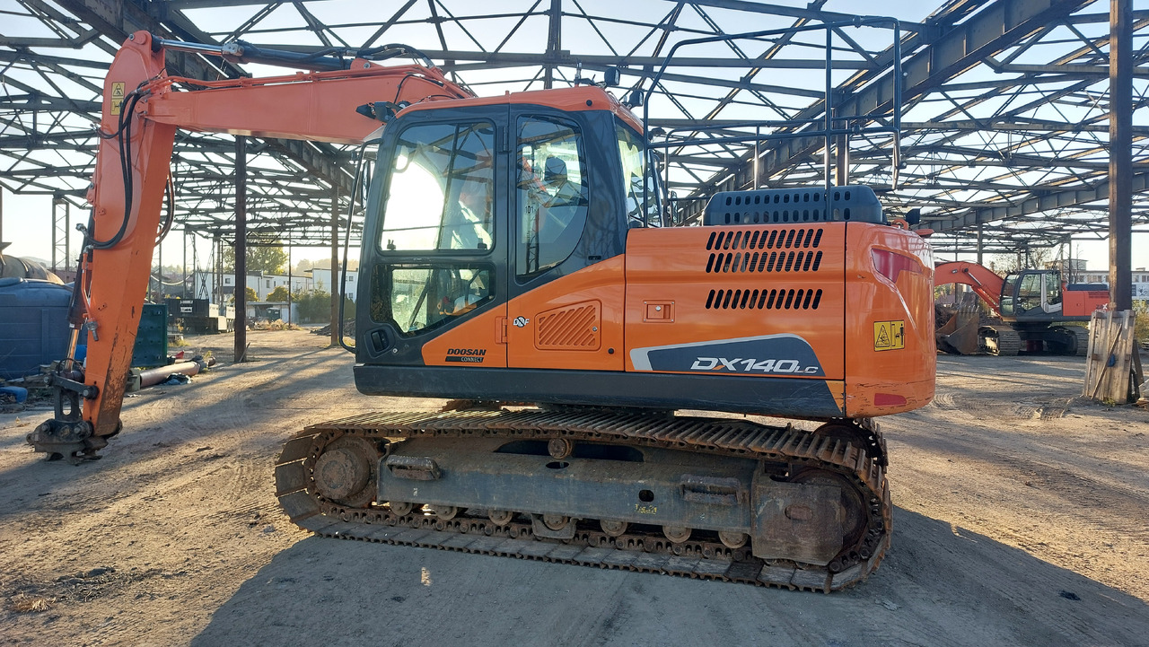 DOOSAN DX140LC-5 - Escavadora de rastos: foto 5 DOOSAN DX140LC-5 - Escavadora de rastos: foto 5