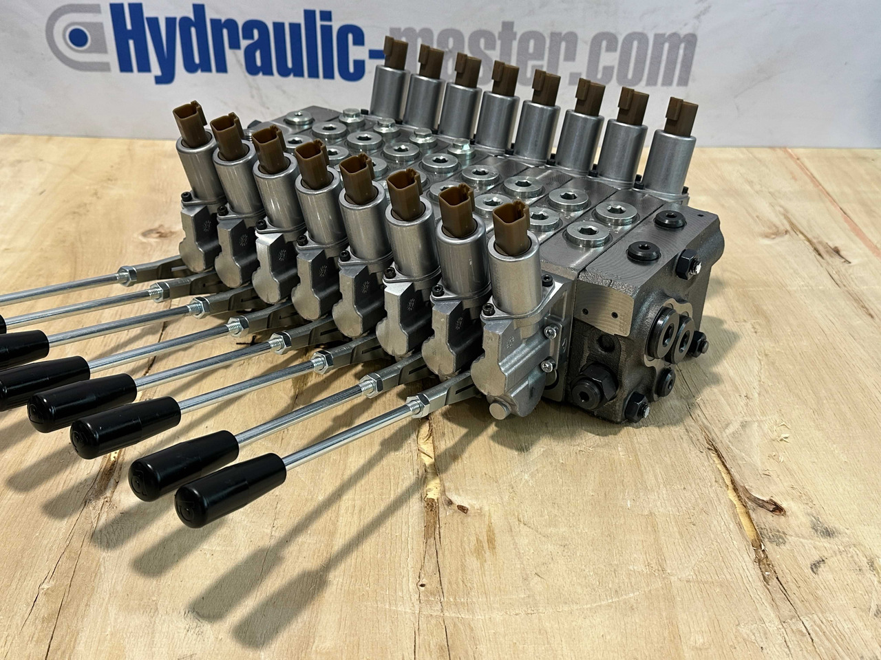 Valve Walvoil DPX100 MKG, Palfinger, Fassi, Hiab - Reboque florestal: foto 3 Valve Walvoil DPX100 MKG, Palfinger, Fassi, Hiab - Reboque florestal: foto 3