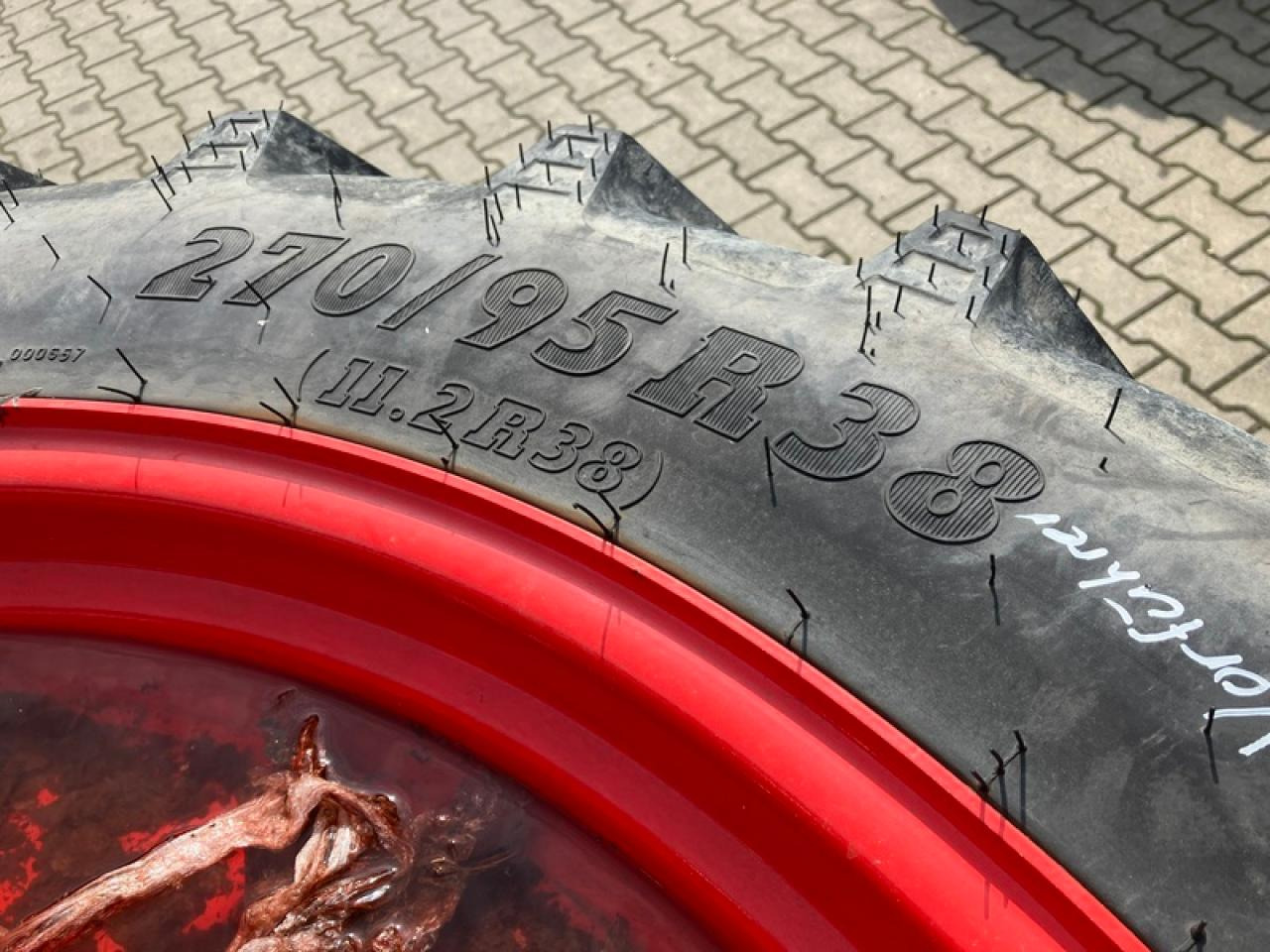 BKT 300/95R52 // 270/95R38 SPUR 1,50M - Pneu: foto 3 BKT 300/95R52 // 270/95R38 SPUR 1,50M - Pneu: foto 3