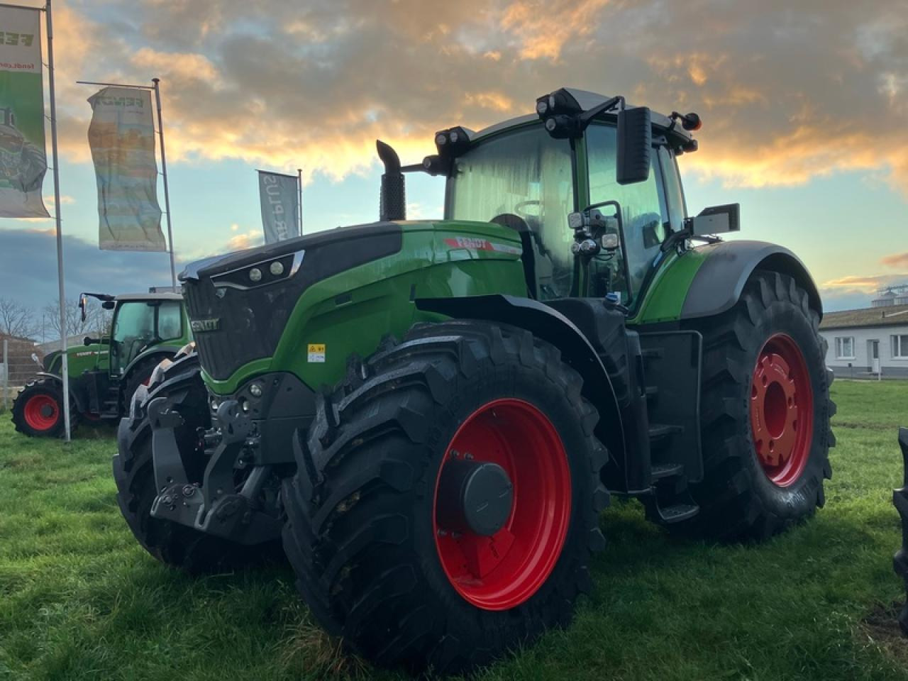 Fendt VARIO 1050 - Trator: foto 2 Fendt VARIO 1050 - Trator: foto 2