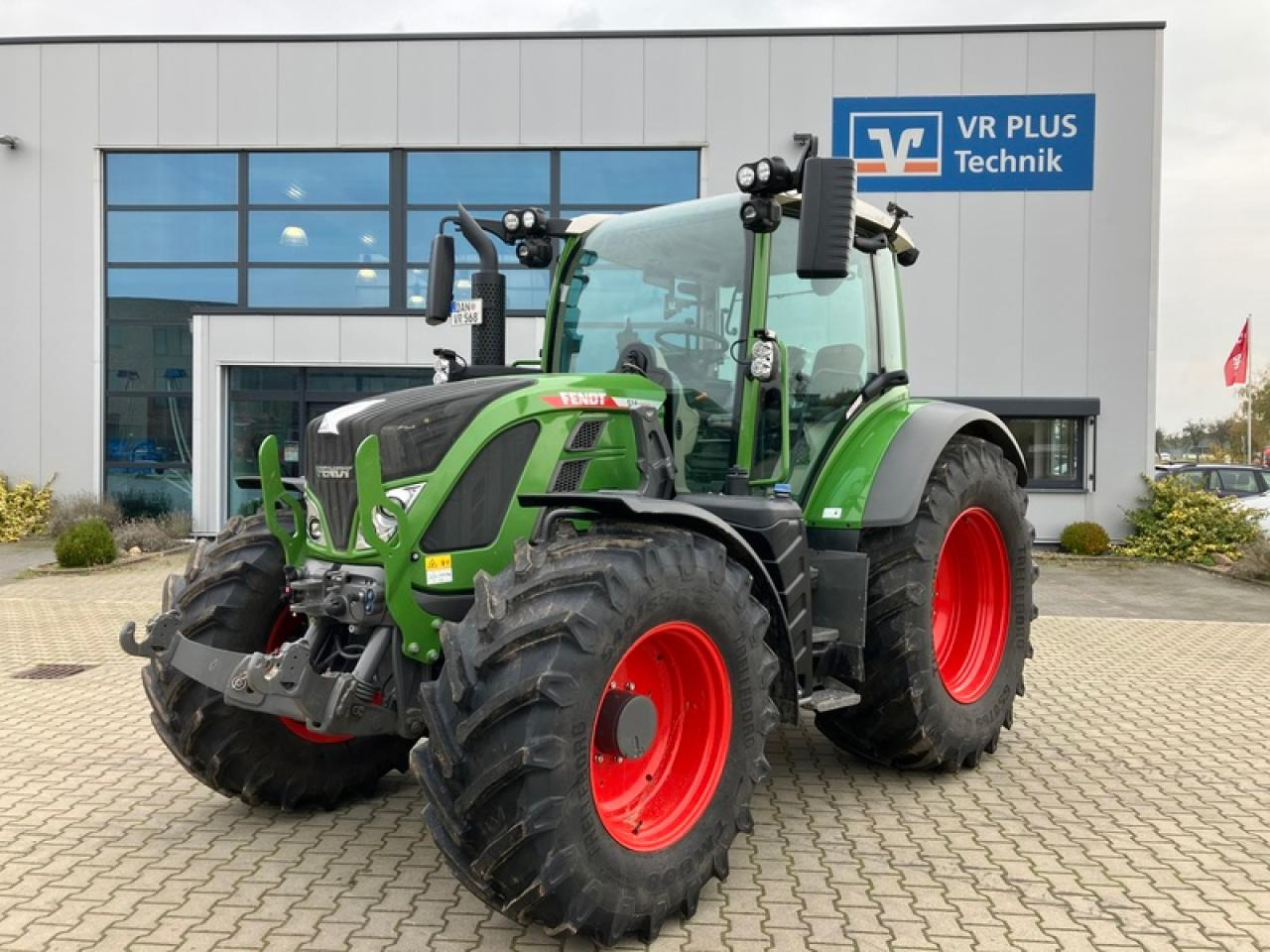 Fendt VARIO 516 VARIO GEN 3 // RTK - Trator: foto 1 Fendt VARIO 516 VARIO GEN 3 // RTK - Trator: foto 1
