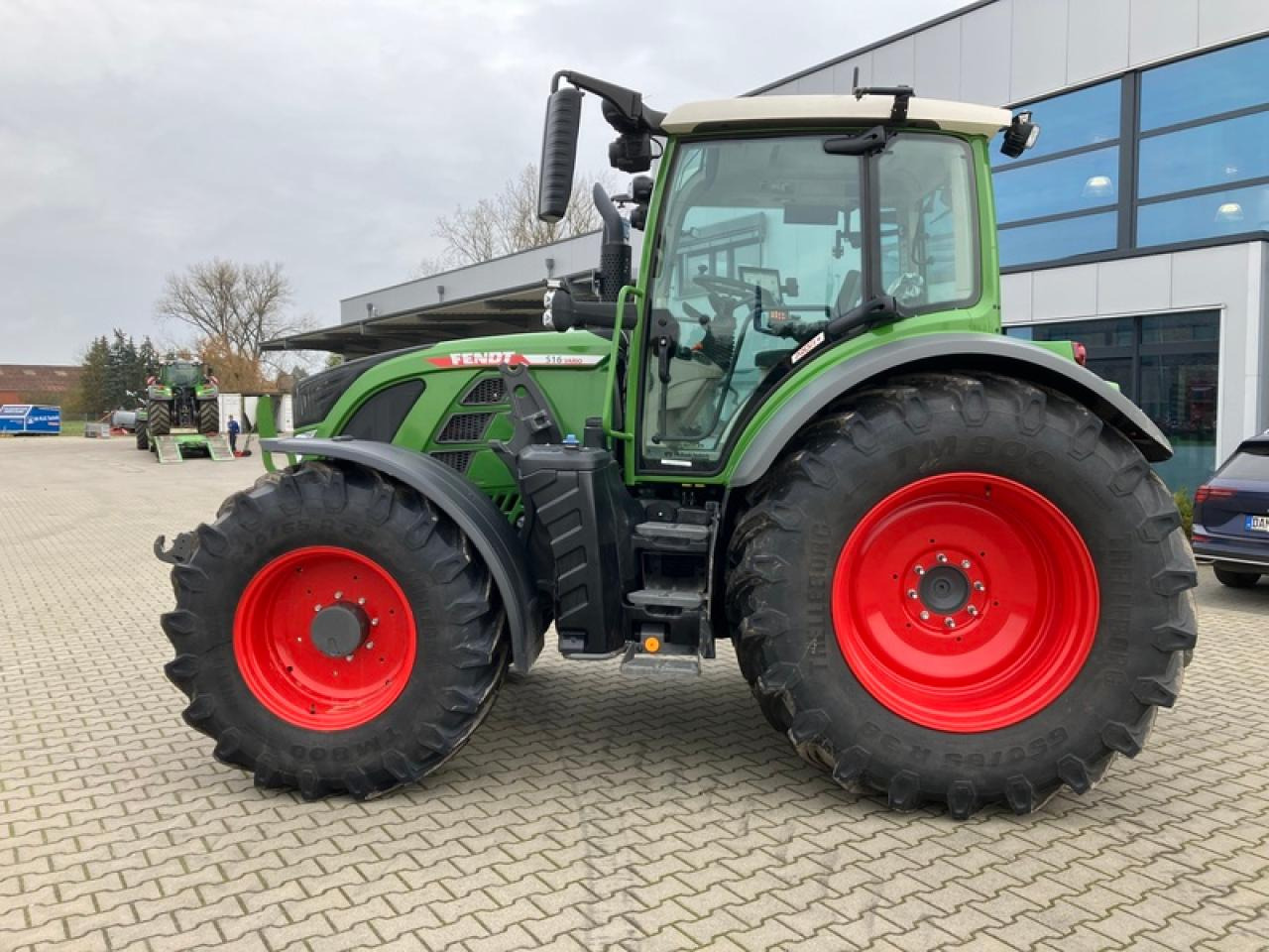 Fendt VARIO 516 VARIO GEN 3 // RTK - Trator: foto 2 Fendt VARIO 516 VARIO GEN 3 // RTK - Trator: foto 2