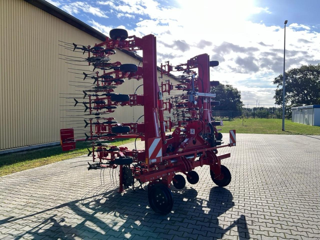 HORSCH TRANSFORMER 6 VF - Maquina para lavrar a terra: foto 5 HORSCH TRANSFORMER 6 VF - Maquina para lavrar a terra: foto 5