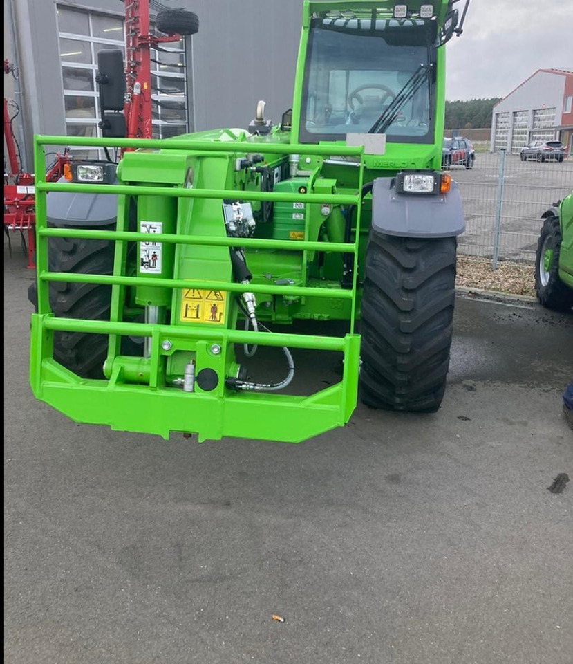 Merlo MF 34.9 CS140 MULTIFARMER - Empilhador telescópico: foto 3 Merlo MF 34.9 CS140 MULTIFARMER - Empilhador telescópico: foto 3