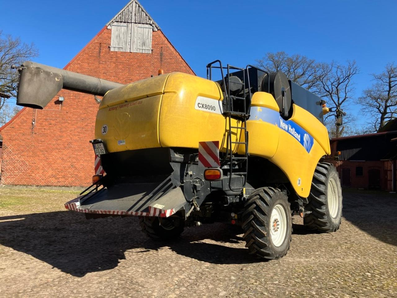 New Holland CX 8090 ALLRAD SIEBKASTENAUSGLEICH - Ceifeira debulhadora: foto 4 New Holland CX 8090 ALLRAD SIEBKASTENAUSGLEICH - Ceifeira debulhadora: foto 4