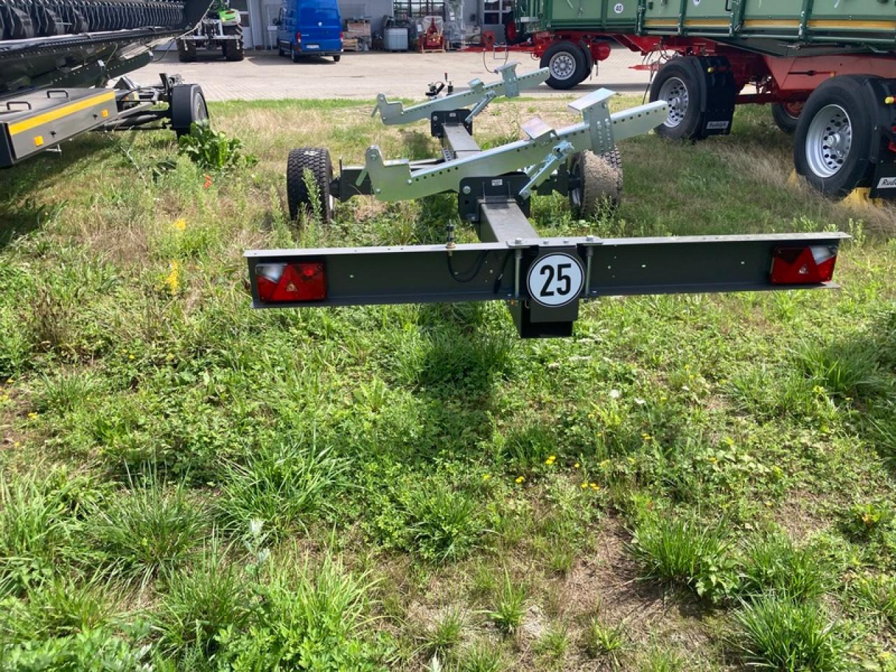 ZIEGLER SCHNEIDWERKSWAGEN AKTION - Plataforma para colheitadeira: foto 3 ZIEGLER SCHNEIDWERKSWAGEN AKTION - Plataforma para colheitadeira: foto 3