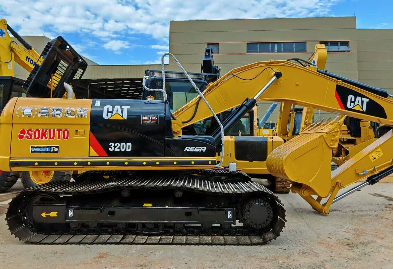 Caterpillar 330BL - Escavadora de rastos: foto 1 Caterpillar 330BL - Escavadora de rastos: foto 1