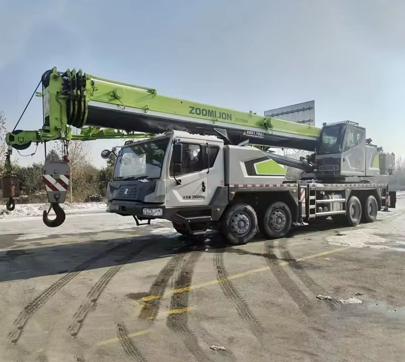 Zoomlion ZTC350 ZTC250 ZTC550 ZTC1000 - Guindaste móvel: foto 1 Zoomlion ZTC350 ZTC250 ZTC550 ZTC1000 - Guindaste móvel: foto 1