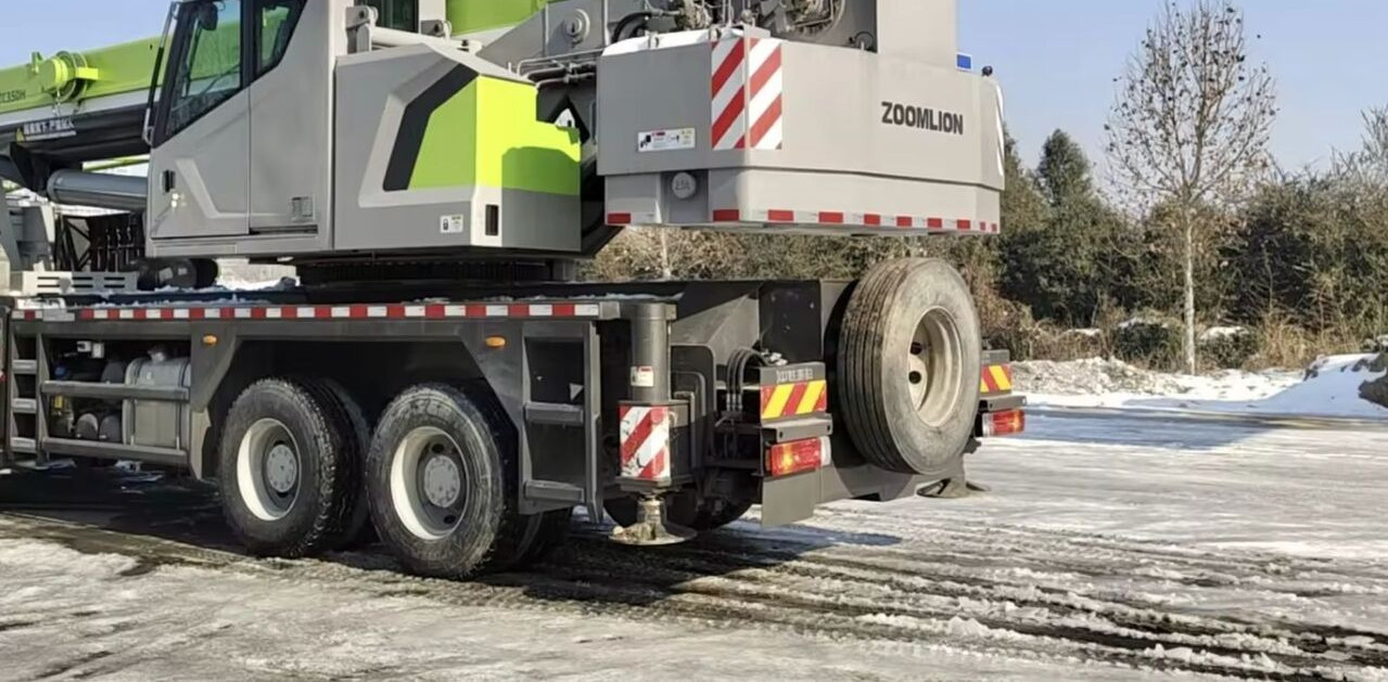Zoomlion ZTC350 ZTC250 ZTC550 ZTC1000 - Guindaste móvel: foto 4 Zoomlion ZTC350 ZTC250 ZTC550 ZTC1000 - Guindaste móvel: foto 4