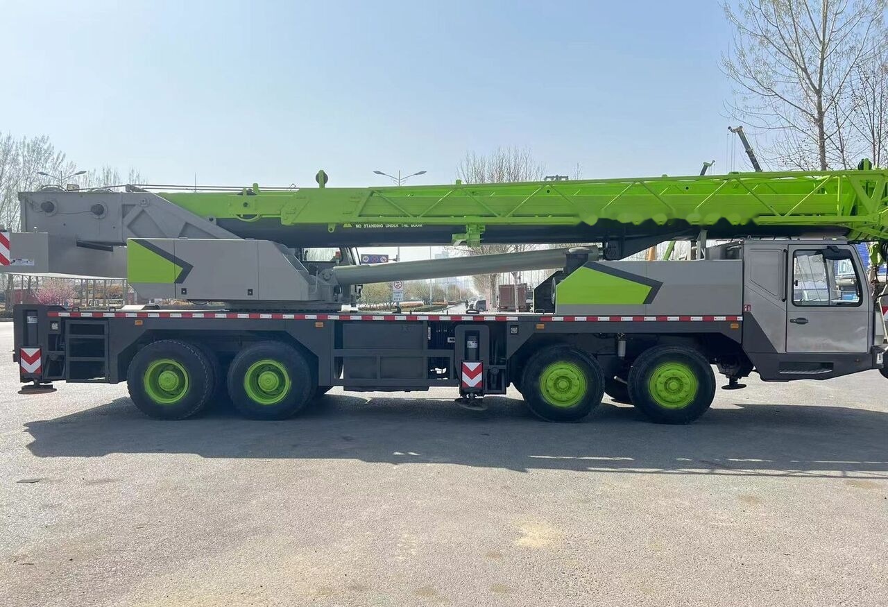 Zoomlion ZTC500V ZTC350 QY50D ZTC1000 50T 50ton - Guindaste móvel: foto 1 Zoomlion ZTC500V ZTC350 QY50D ZTC1000 50T 50ton - Guindaste móvel: foto 1