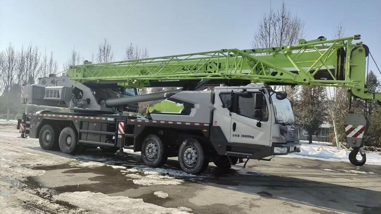 Zoomlion zoomlion ZTC350 ZTC500V ZTC700V ZTC900V 35 50 70 90 used truck c - Guindaste móvel: foto 2 Zoomlion zoomlion ZTC350 ZTC500V ZTC700V ZTC900V 35 50 70 90 used truck c - Guindaste móvel: foto 2