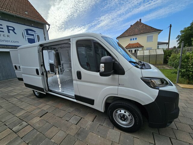 Furgão compacto nuevo FIAT Ducato 30 120 Serie10-9.2 Modell 2025 L2H1 260°: foto 38