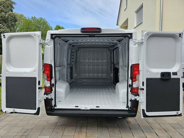 Furgão compacto nuevo FIAT Ducato 30 120 Serie10-9.2 Modell 2025 L2H1 260°: foto 22