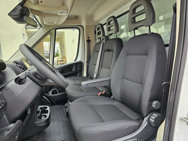 FIAT Ducato MAXI 35 180 Koffer LBW AHK Seitentüre - Carrinha de contentor: foto 2 FIAT Ducato MAXI 35 180 Koffer LBW AHK Seitentüre - Carrinha de contentor: foto 2