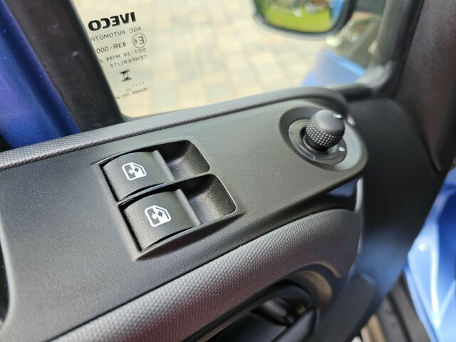 Carrinha de contentor IVECO Daily 35S18HA8 3.0 Hi-Matic AHK Tachograph LED: foto 39
